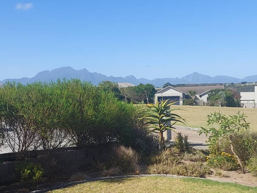 4 Bedroom Property for Sale in Oubaai Western Cape